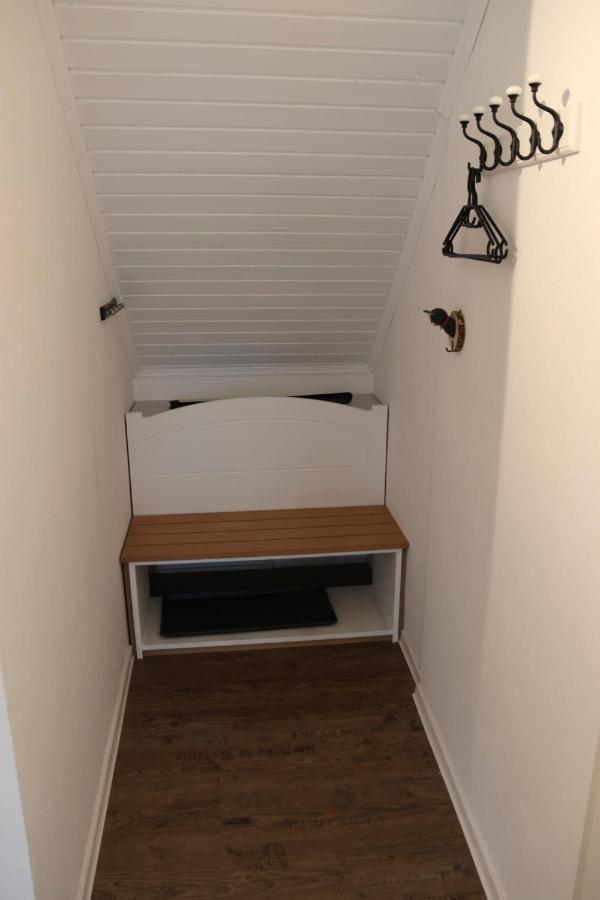 Privatzimmer Mit Eigenem Bad Und Kueche Burgwedel  Exterior foto